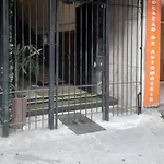 Quarto Amplo Em Copacabana